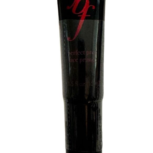 ybf Your Best Friend Makeup Lot : neutralizing powder & crème, primer, pencil - Picture 5 of 8